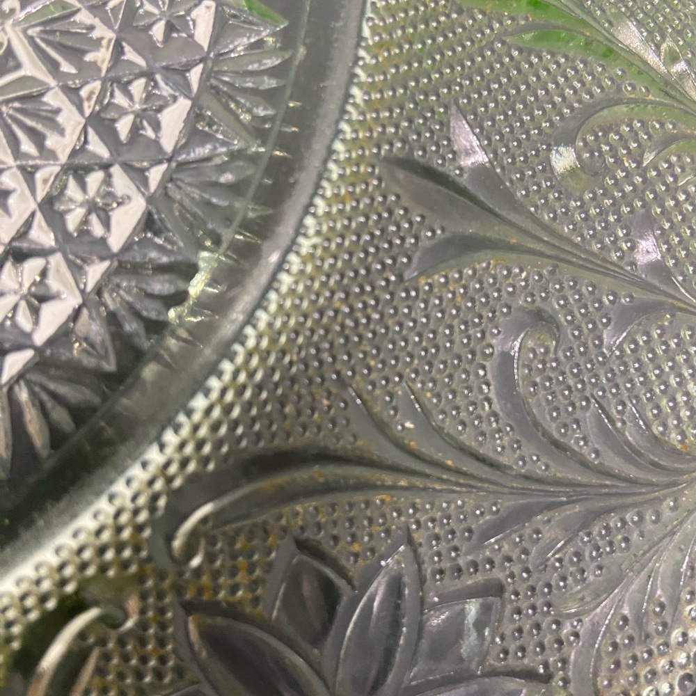 Vintage Uranium Tiara INDIANA GLASS Chantilly Green 10" Dinner Plate Replacement - Picture 17 of 17